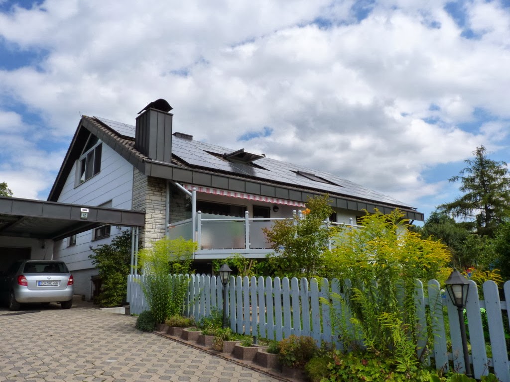 Ferienwohnung Regina in Donauwörth – Außenansicht mit kostenlosen Parkplätzen